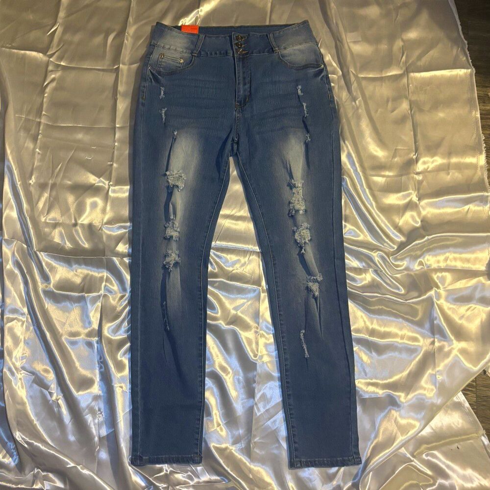 Womens Jeans.  High Waist straight Pants. Size 16 $98.00 On Sale $17